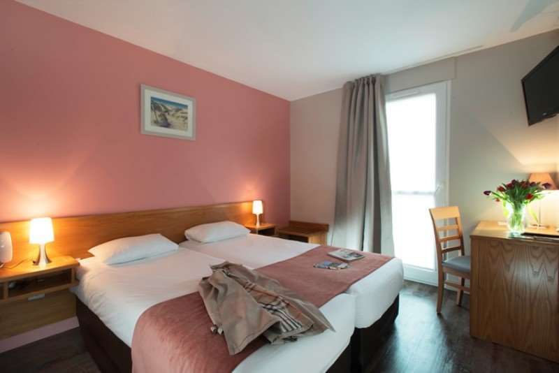 Brit Hotel Les Alizes Pornic Room photo