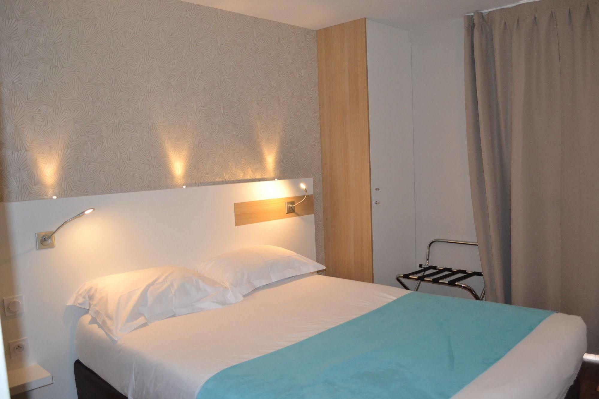 Brit Hotel Les Alizes Pornic Exterior photo